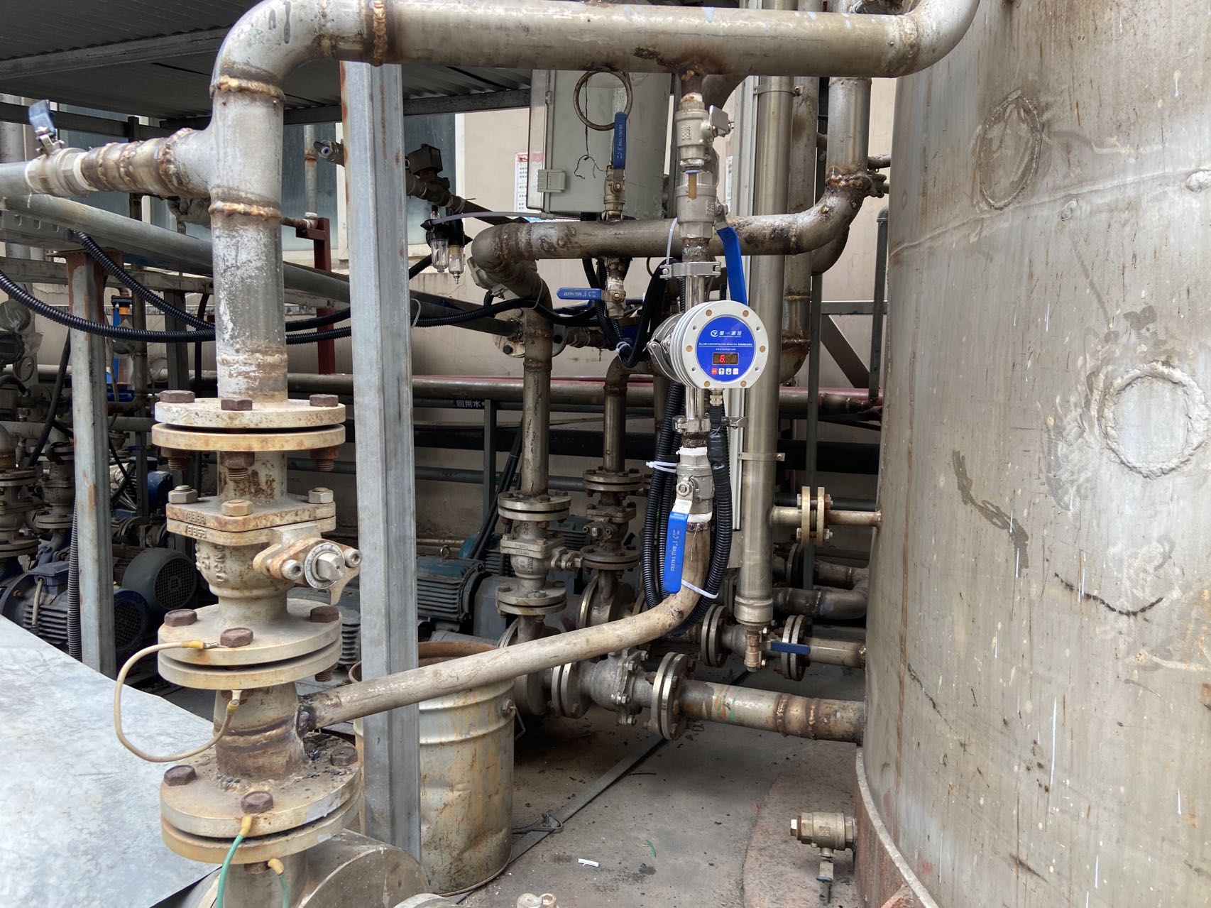 DMF在線折光儀在皮革行業(yè)干法工藝實際應(yīng)用 DMF在線折光儀在皮革行業(yè)干法工藝實際應(yīng)用